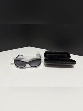 Vera‎ Wang Black Cat-Eye Sunglasses